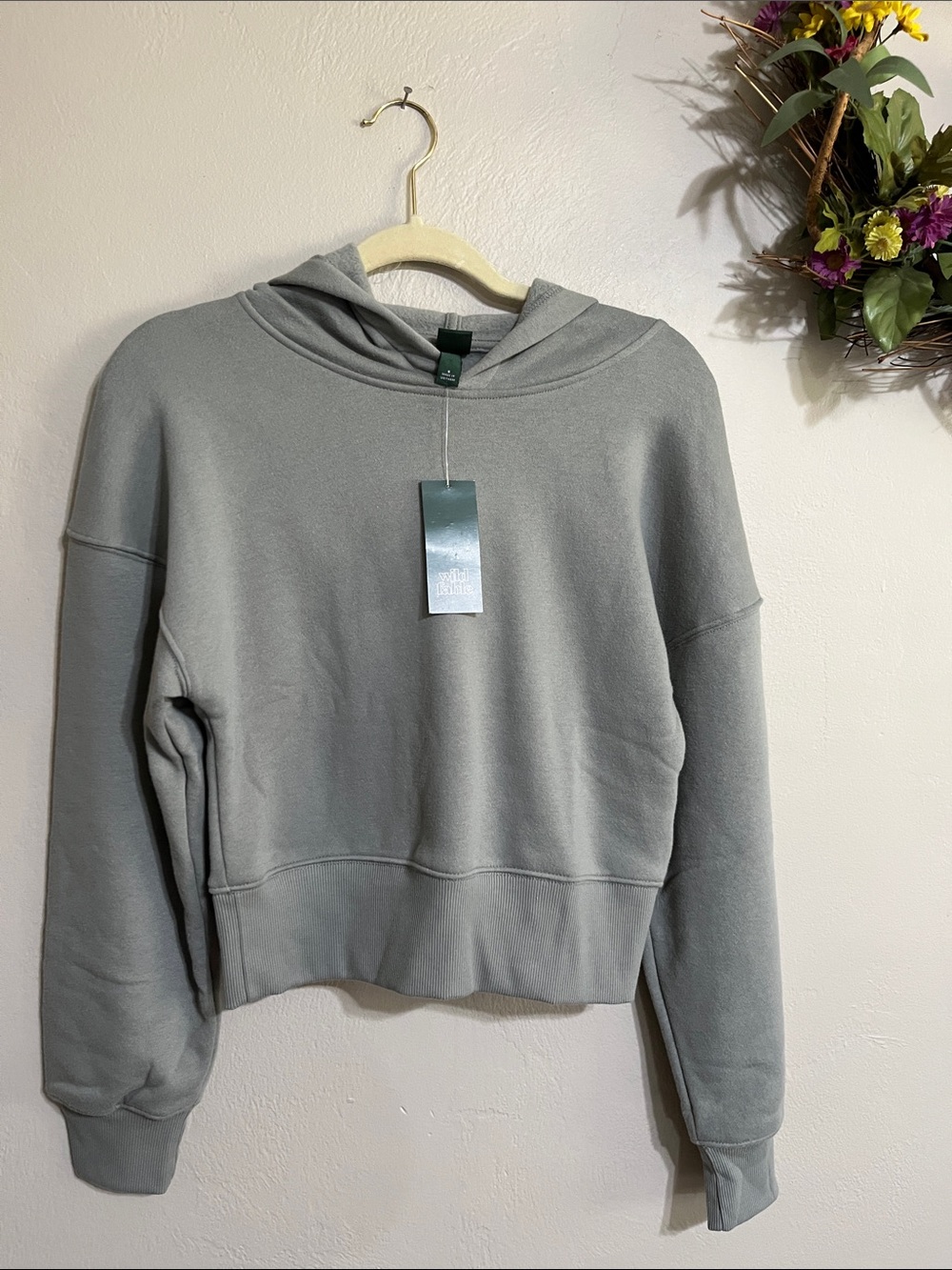 Wild Fable Target Light Gray Cropped Hoodie Sweatshirt